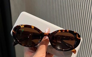 女生什么颜色镜框好看吗，女生选什么颜色的镜框