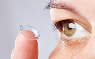 男的用什么隐形眼镜，男的用什么隐形眼镜比较好